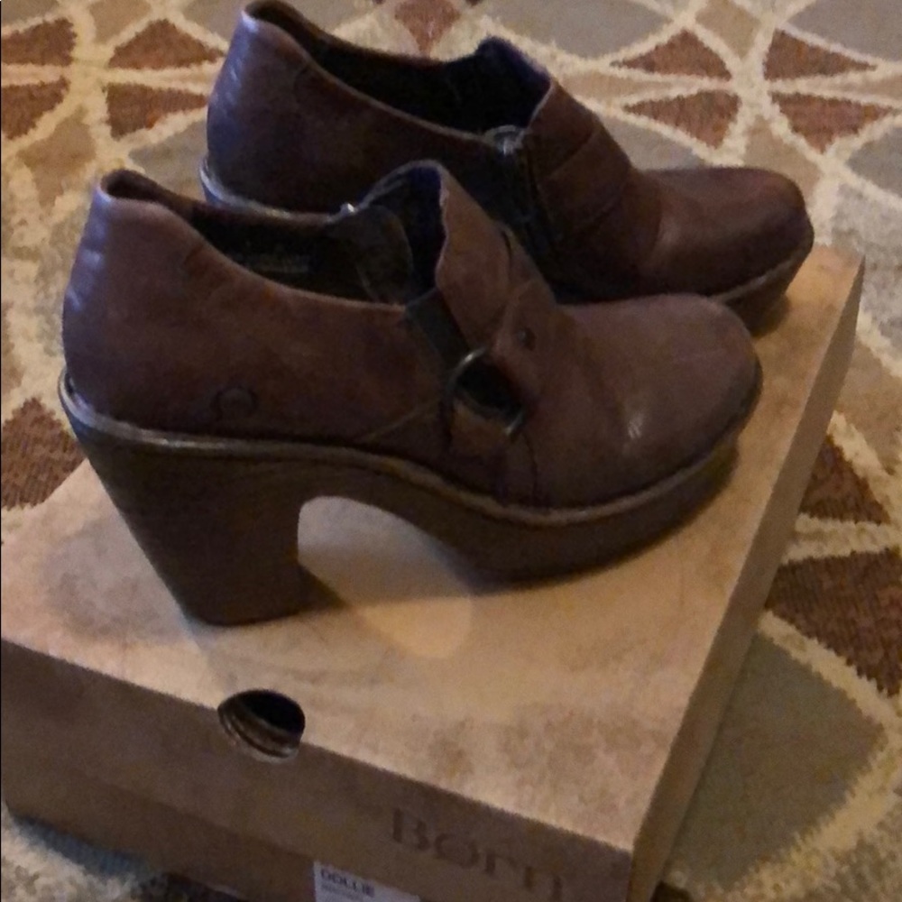 “Born” Dollie brown shoe